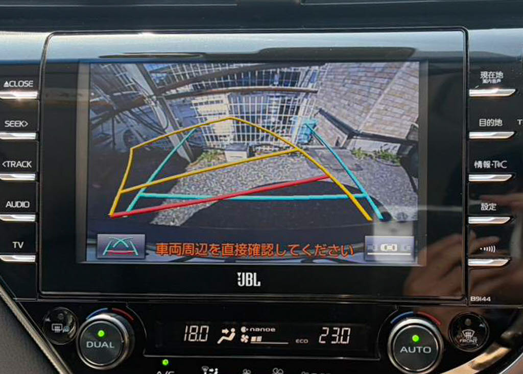 カラーバックモニターがついております！ス
テアリング連動ガイドラインが映し出される
ので、駐車の際に非常に役に立ちます！！