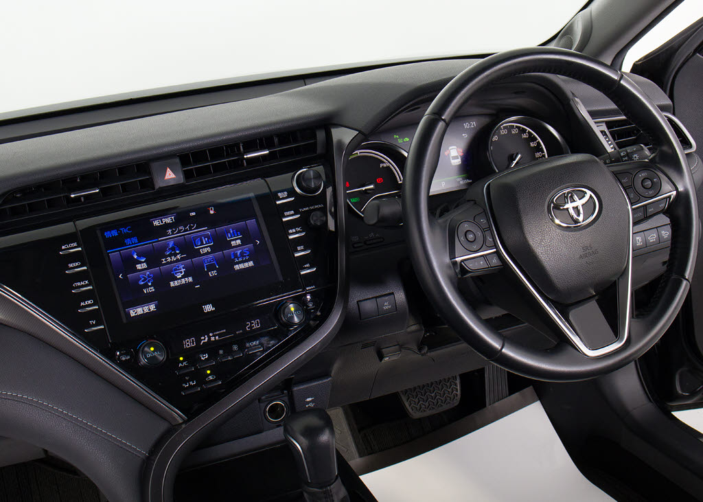 ★使いやすさや安全性を追求したステアリン
グ周り！高級車ゆえにスイッチ類が多いのも
特徴ですね！考え尽くされた配置ですぐに使
いこなす事が出来ますのでご安心下さい！是
非、体感してみて下さい！！