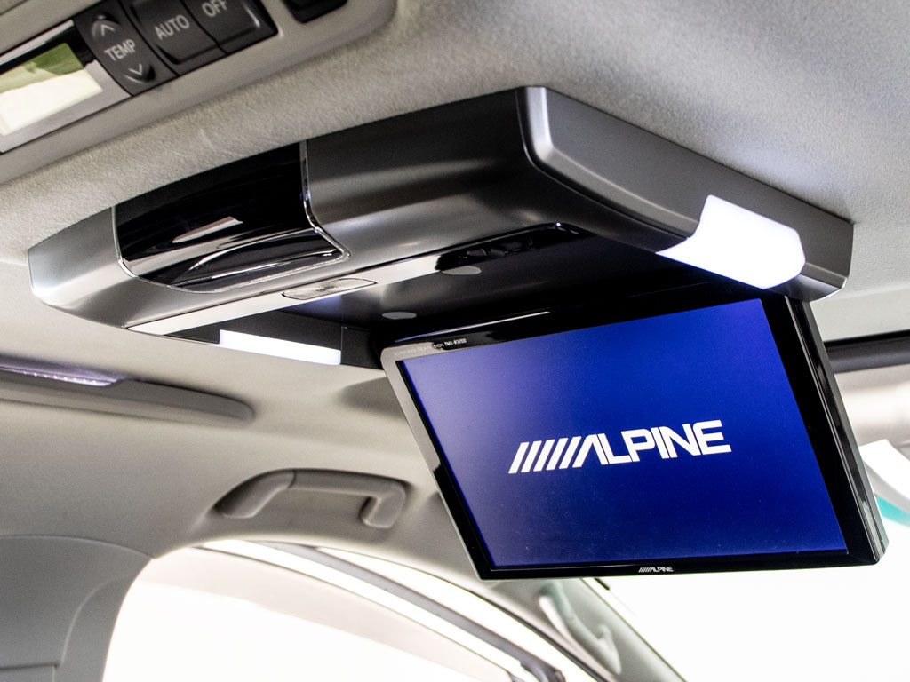 ★フリップダウンモニター★後席の方もDVD
等をお楽しみいただけます！