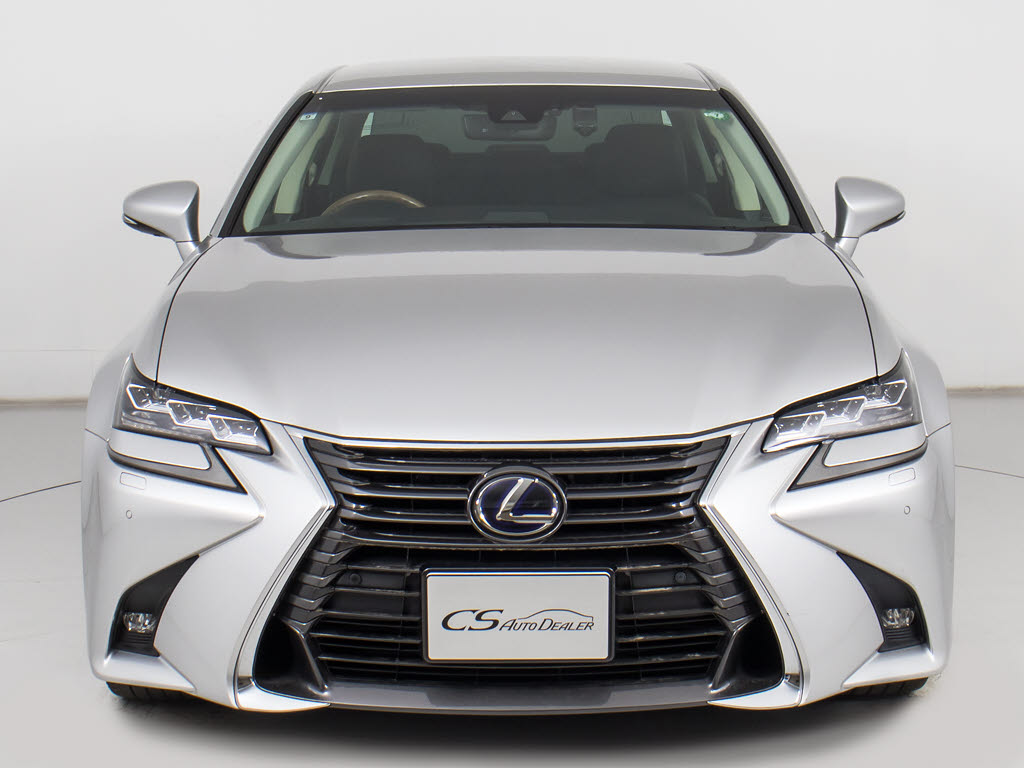 禁煙車です！室内は嫌なニオイも無く、すご
く綺麗な状態です！禁煙車・・特にセダンタ
イプのお車では少ないですよね！！タバコの
ニオイが苦手なお客様必見です！快適にご乗
車頂けます！！