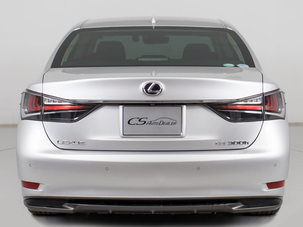 クリアランスソナーが付いています！フロン
ト＆リアにセンサーがあり、障害物に近づく
と警告音が鳴りドライバーへお知らせ！すご
く便利な人気装備です！！