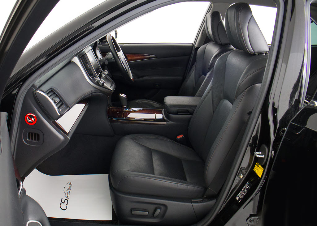 快適エアシート＆シートヒーターを装備して
います！高級車ならではの装備です！シート
が暖まる機能！シートから冷風が出る機能！
どちらも付いています！！寒い冬も、暑い夏
も快適にご乗車頂けます！！