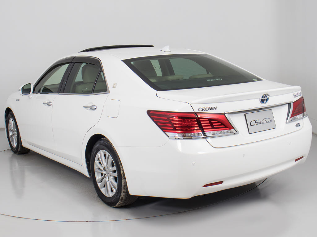 お車の下取りもお任せ下さい！国産、外車、
年式、走行距離問わず、どんなお車でも下取
りさせて頂きます。皆様のご相談お待ちして
おります！