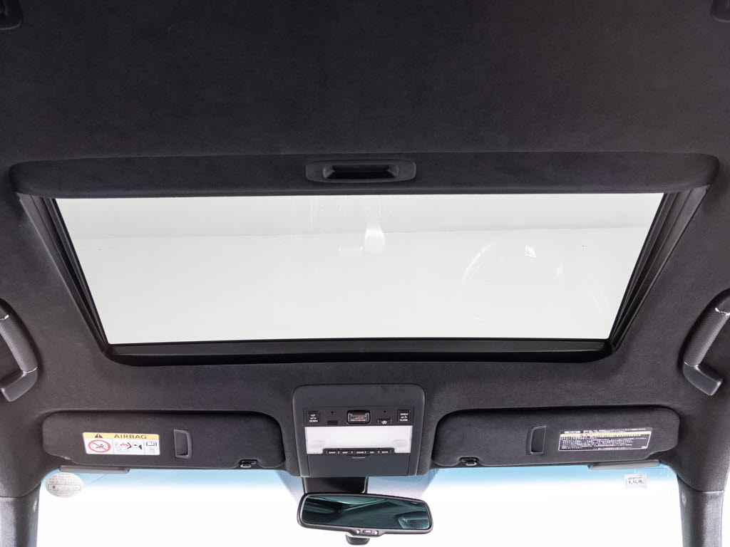 お探しの方必見の人気装備サンルーフ！