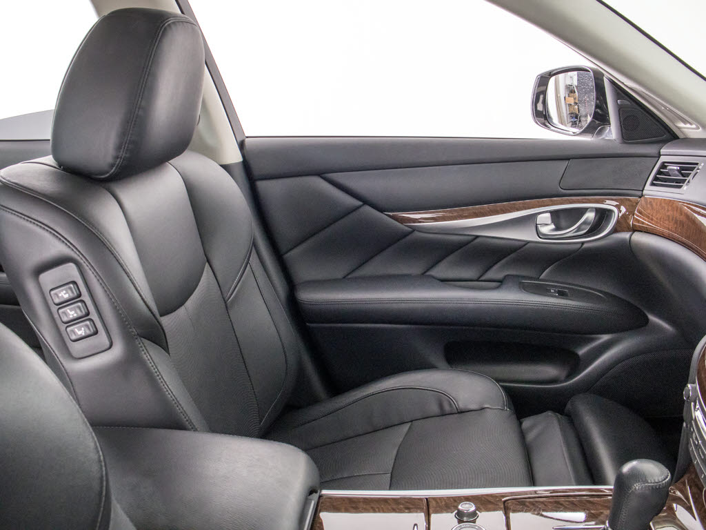 当社では、一般のクリーニングでは満足せず
、オゾンを利用した、根本的な脱臭・消臭・
除菌クリーニングも承っております！