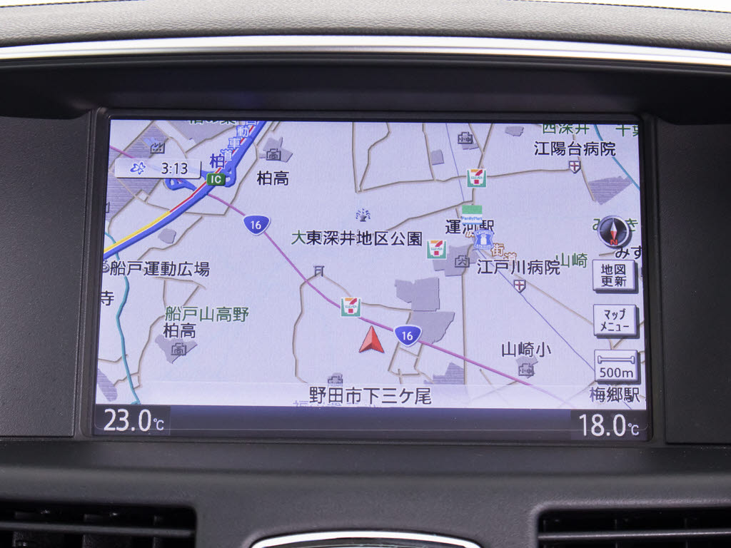 機能満載の純正ＨＤＤナビは高精細に加え音
楽の録音機能ミュージックサーバー機能でい
つでもお好きな音楽が聴けます。