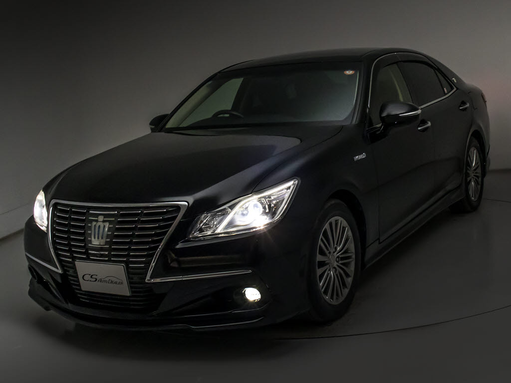 ガラス系ボディコーティングご施工可能です
！下地作りからこだわり塗装面の艶や輝きを
取り戻し肉厚被膜で塗装面を守ります！