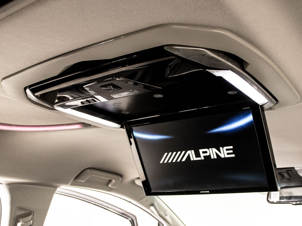 ★フリップダウンモニター★後席の方もDVD
等をお楽しみいただけます！