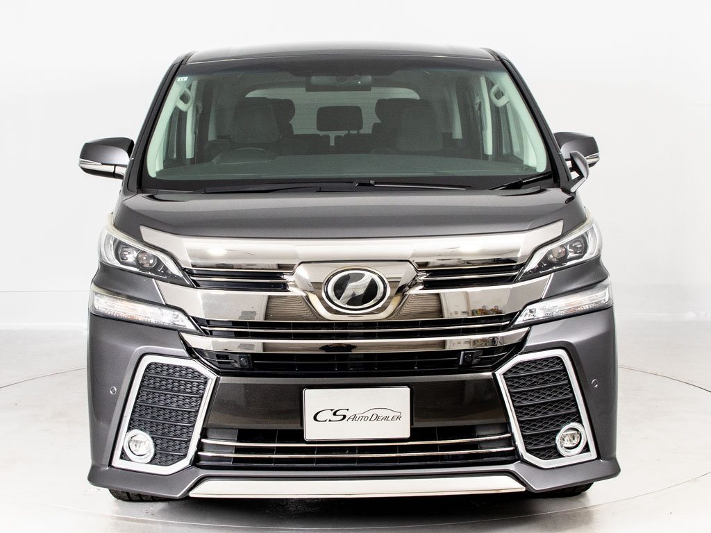 ★フロントビュー★グリル交換、エアロ取り
付け等、カスタムもお任せください！