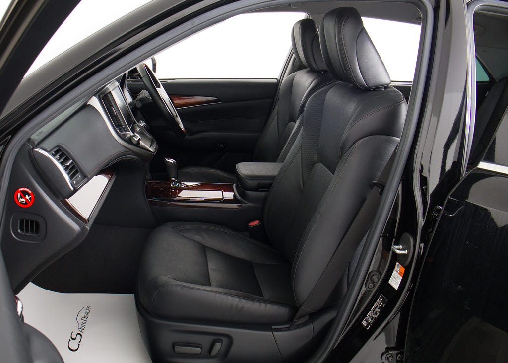 快適エアシート＆シートヒーターを装備して
います！高級車ならではの装備です！シート
が暖まる機能！シートから冷風が出る機能！
どちらも付いています！！寒い冬も、暑い夏
も快適にご乗車頂けます！！