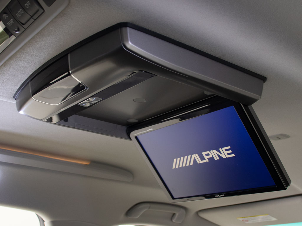 ★フリップダウンモニター★後席の方もDVD
等をお楽しみいただけます！