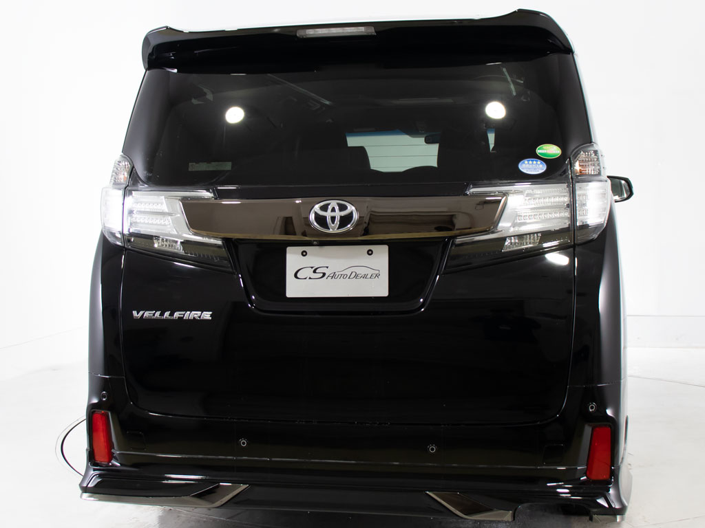 ★ﾘｱﾋﾞｭｰ★テールランプ加工、マフラー換装
等も承っております！