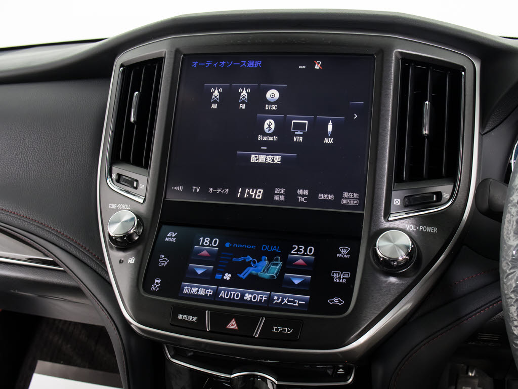 メーカー純正の大画面ＳＤナビが装備されて
います！操作も簡単！見やすい！純正だから
こその使いやすさ！