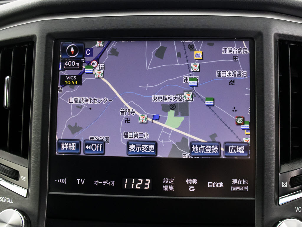 メーカー純正の大画面ＨＤＤナビが装備され
ています！操作も簡単！見やすい！純正だか
らこその使いやすさ！