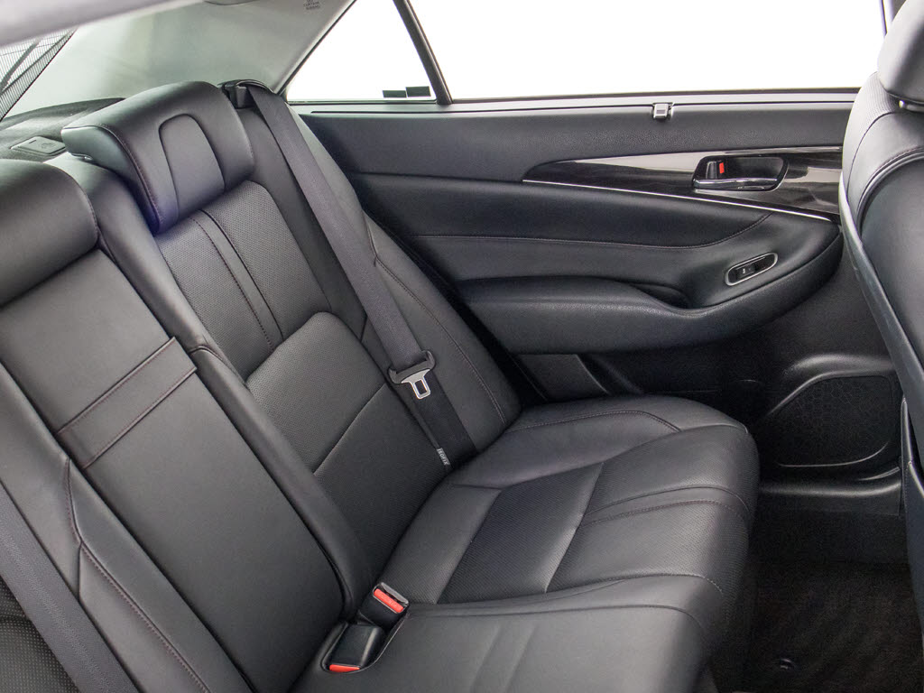 当社では、オゾンＯ３を利用した、根本的な
脱臭・消臭・除菌クリーニングを承っており
ます！こだわりのクリーニングで綺麗なお車
をご提供可能です！