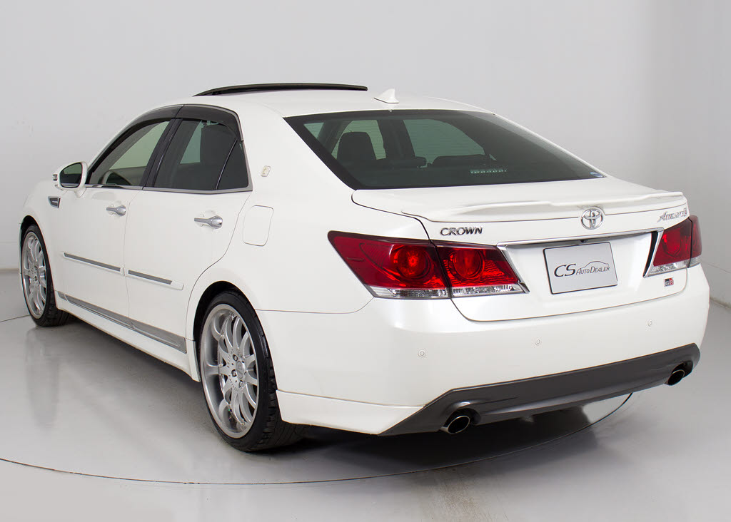 お車の下取りもお任せ下さい！国産、外車、
年式、走行距離問わず、どんなお車でも下取
りさせて頂きます。皆様のご相談お待ちして
おります！