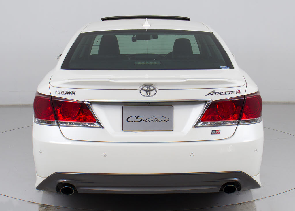 クリアランスソナーが付いています！フロン
ト＆リアにセンサーがあり、障害物に近づく
と警告音が鳴りドライバーへお知らせ！すご
く便利な人気装備です！！