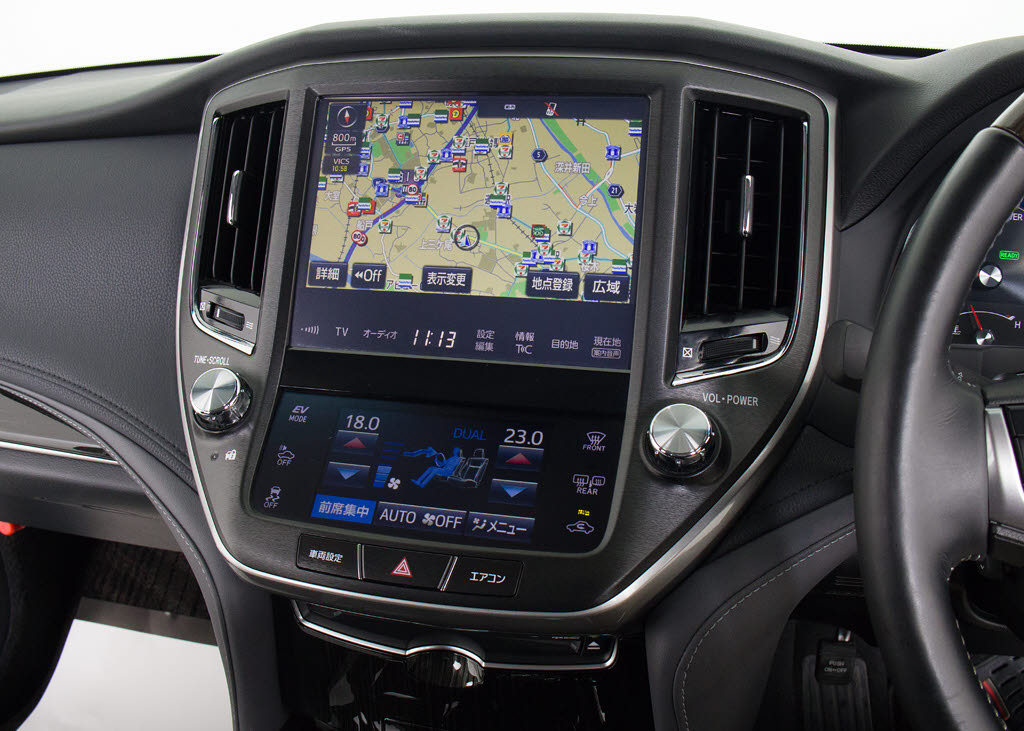 メーカー純正の大画面ＳＤナビが装備されて
います！操作も簡単！見やすい！純正だから
こその使いやすさ！