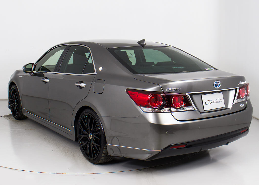 フルエアロが装着されています！お好みはい
かがですか？今付いているデザイン以外にも
、各ブランドのエアロを格安にてお取付け出
来ます！又、エアロを外してノーマル状態に
する事も出来ます！！