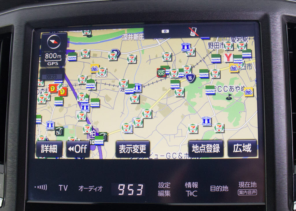 メーカー純正の大画面ＳＤナビが装備されて
います！操作も簡単！見やすい！純正だから
こその使いやすさ！