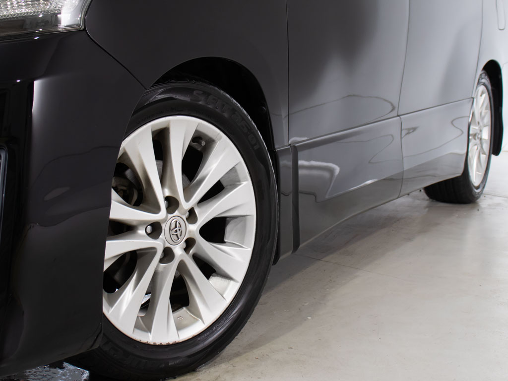 ★各種カスタム！★エアロ取付、社外アルミ
ホイール換装承っております！