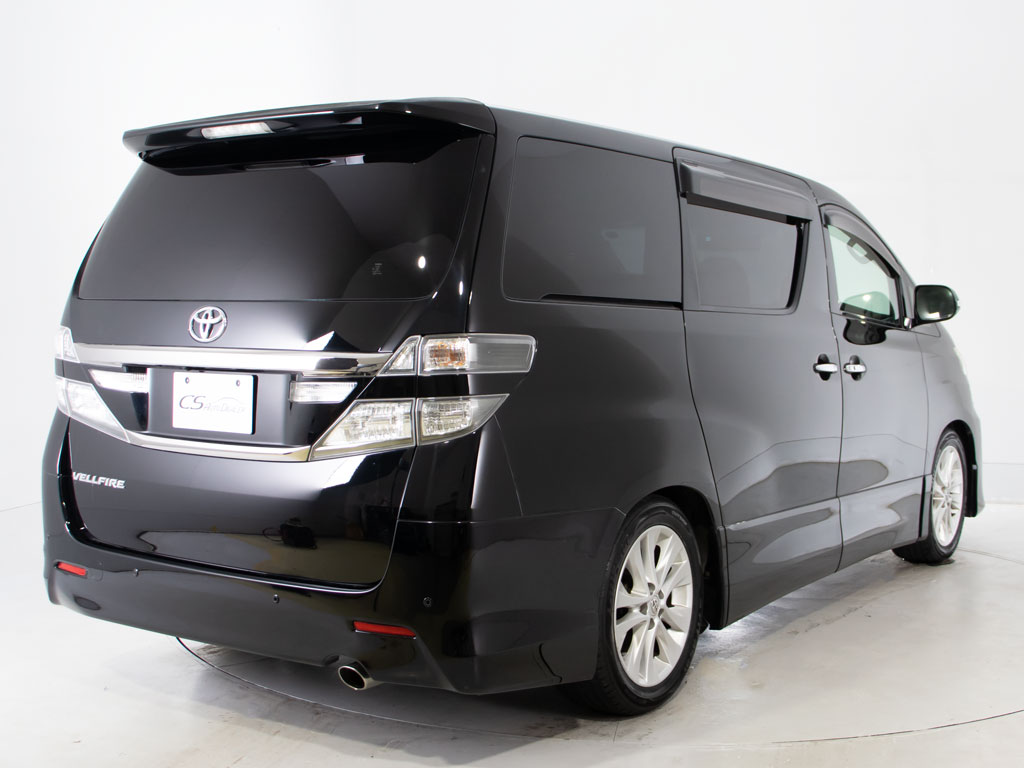 ★ﾘｱﾋﾞｭｰ★テールランプ加工、マフラー換装
等も承っております！