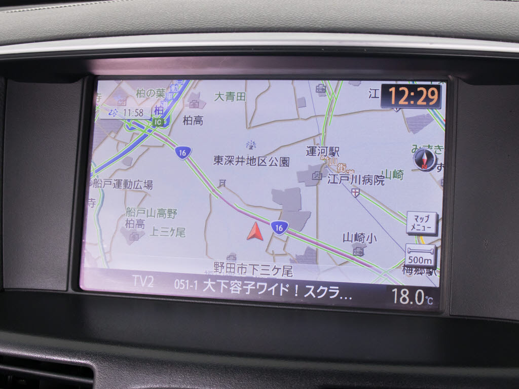 機能満載の純正ＨＤＤナビは高精細に加え音
楽の録音機能ミュージックサーバー機能でい
つでもお好きな音楽が聴けます。