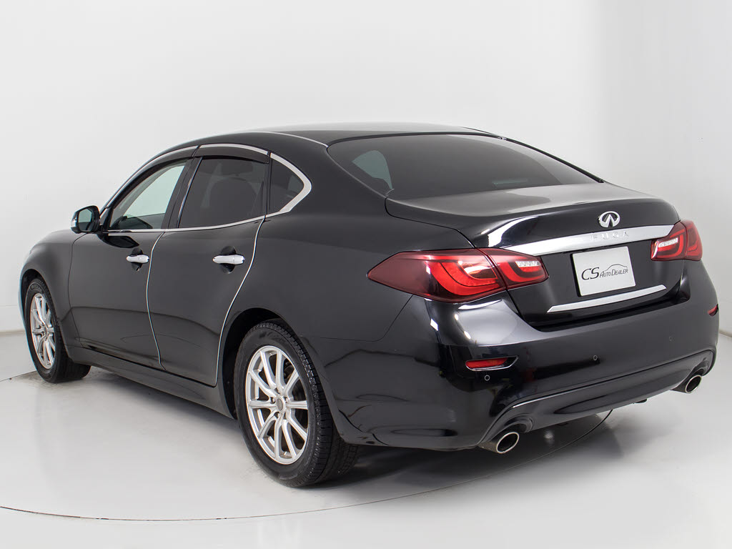 お車の下取りもお任せ下さい！国産、外車、
年式、走行距離問わず、どんなお車でも下取
りさせて頂きます。皆様のご相談お待ちして
おります！