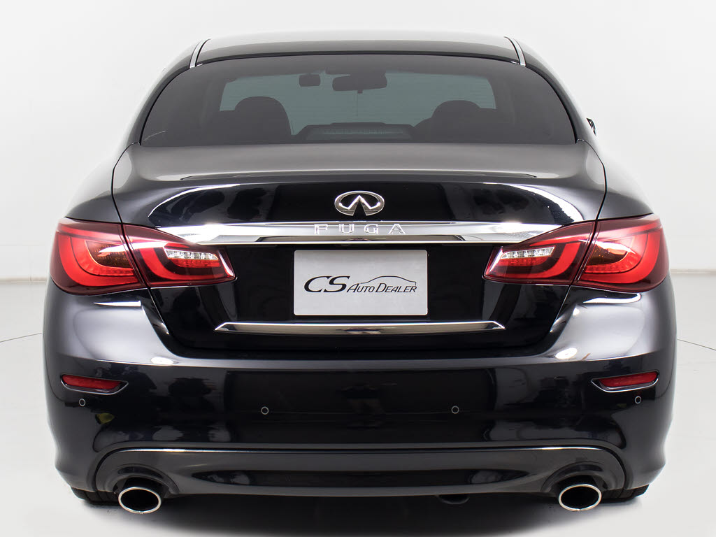 クリアランスソナーが付いています！フロン
ト＆リアにセンサーがあり、障害物に近づく
と警告音が鳴りドライバーへお知らせ！すご
く便利な人気装備です！！