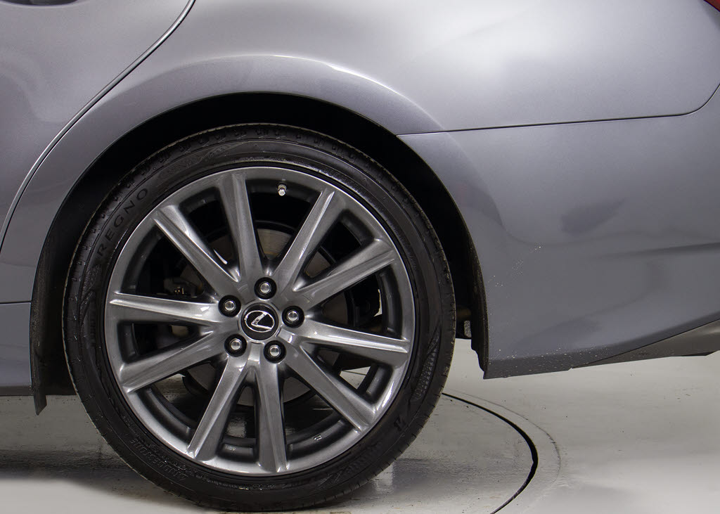 １９インチアルミ！！アルミホイールの変更
も可能です！お客様のお好みの１台を作成可
能となります！※詳細はスタッフまでお尋ね
ください。