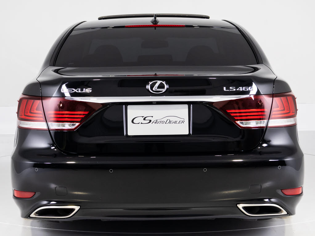 人気のブラック外装！下地つくりから実施す
る流行りのボディコーティングも施工可能で
す！