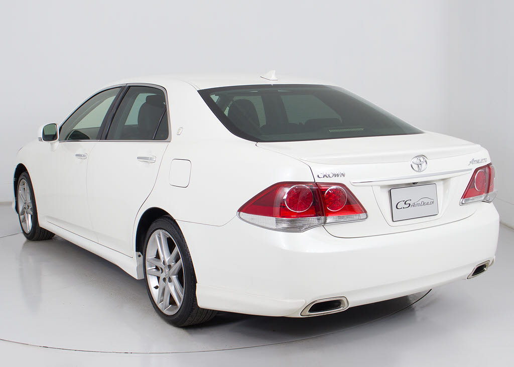 お車の下取りもお任せ下さい！国産、外車、
年式、走行距離問わず、どんなお車でも下取
りさせて頂きます。皆様のご相談お待ちして
おります！