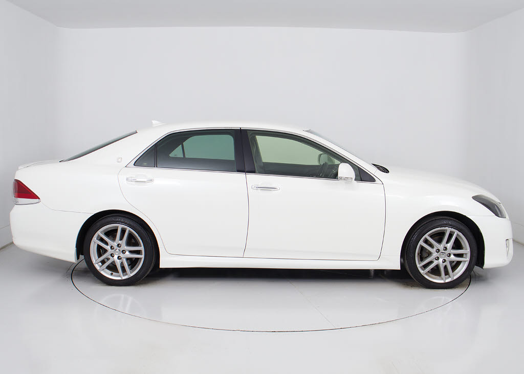 各メーカーのエアロパーツ取り付け承ります
！ご納車迄に仕上げます！格安にて承ります
のでお気軽にお申し付け下さい！！