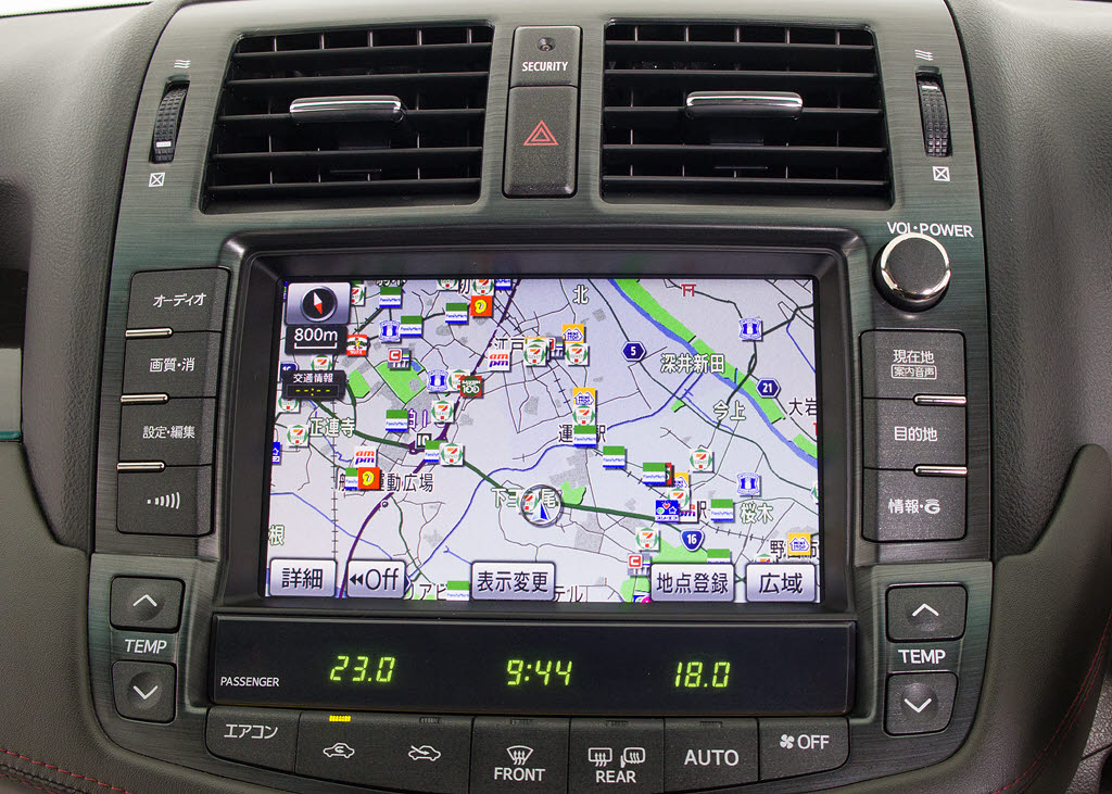 メーカー純正の大画面ＨＤＤナビが装備され
ています！操作も簡単！見やすい！純正だか
らこその使いやすさ！