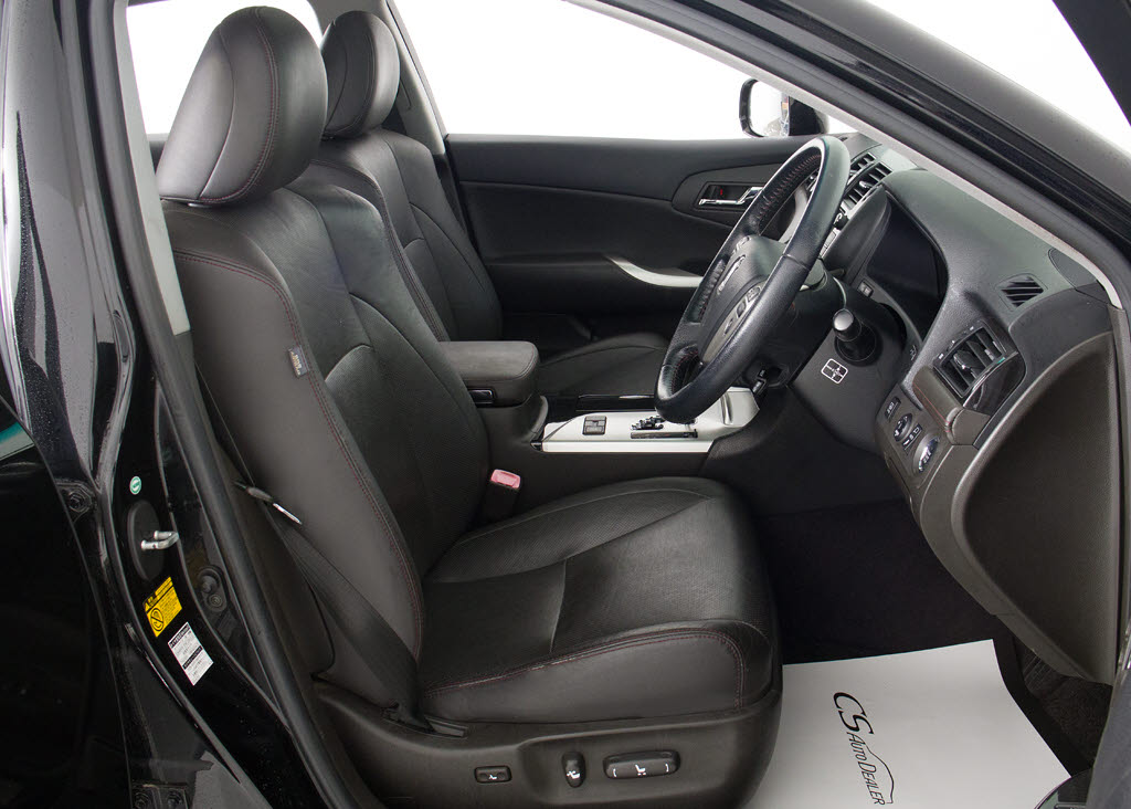 快適エアシート＆シートヒーターを装備して
います！高級車ならではの装備です！シート
が暖まる機能！シートから冷風が出る機能！
どちらも付いています！！寒い冬も、暑い夏
も快適にご乗車頂けます！！