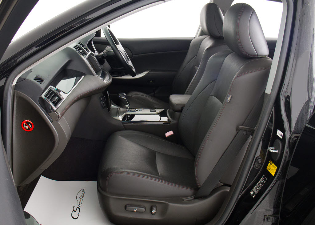 快適エアシート＆シートヒーターを装備して
います！高級車ならではの装備です！シート
が暖まる機能！シートから冷風が出る機能！
どちらも付いています！！寒い冬も、暑い夏
も快適にご乗車頂けます！！