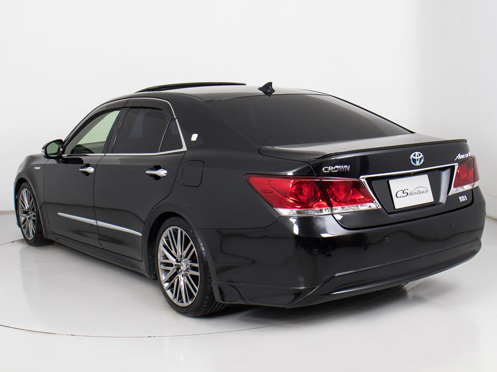 お車の下取りもお任せ下さい！国産、外車、
年式、走行距離問わず、どんなお車でも下取
りさせて頂きます。皆様のご相談お待ちして
おります！