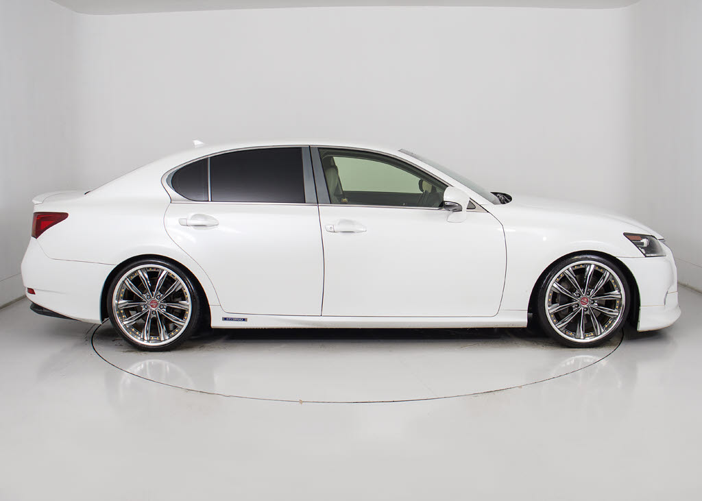 ２０インチアルミ！！アルミホイールの変更
も可能です！お客様のお好みの１台を作成可
能となります！※詳細はスタッフまでお尋ね
ください。