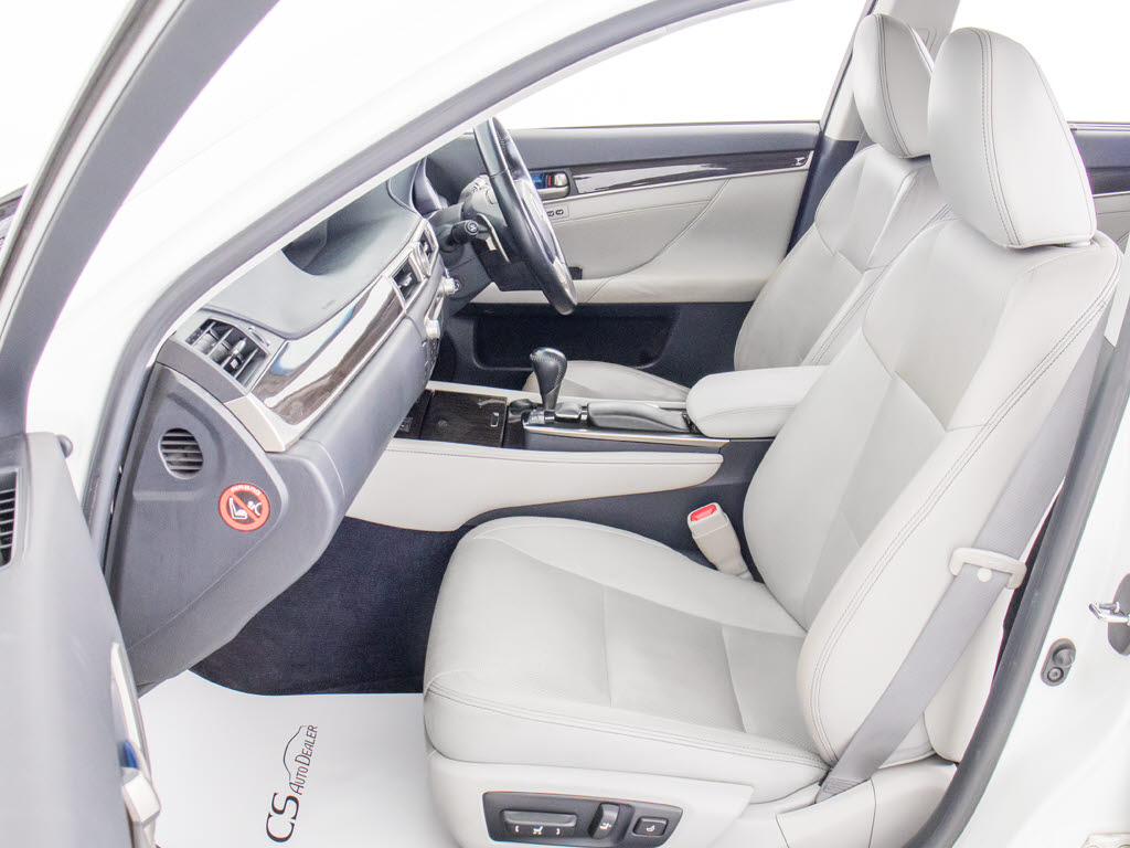 エアシート＆シートヒーターを完備しており
ますのでオールシーズン快適にご乗車頂けま
す。