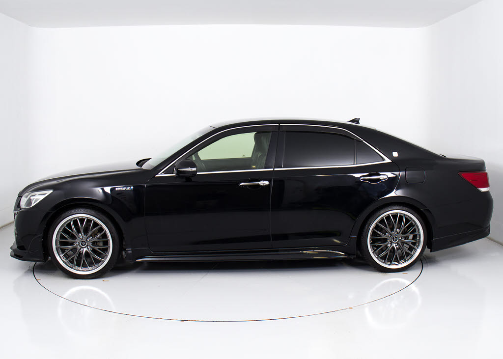 新品２０インチアルミホイール＆新品タイヤ
装着済みです！アルミホイールの変更も可能
です！お客様のお好みの１台を作成可能とな
ります！※詳細はスタッフまでお尋ねくださ
い。