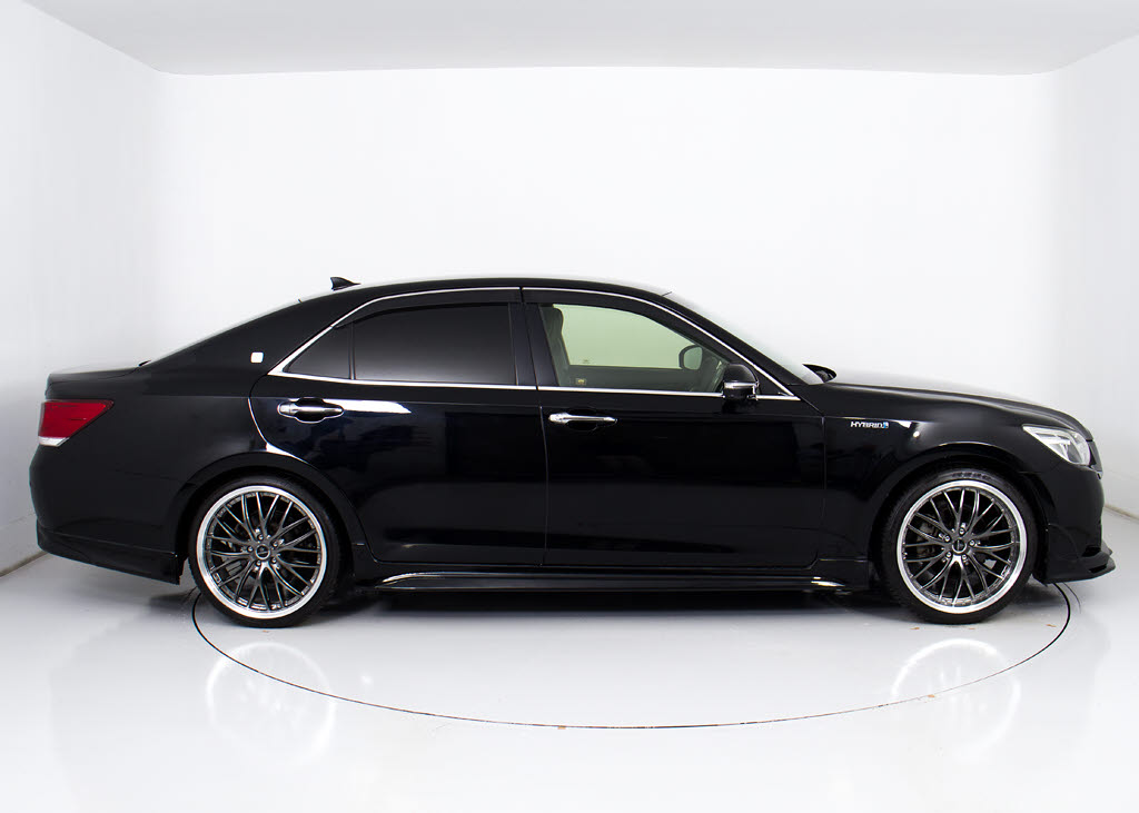 新品２０インチアルミホイール＆新品タイヤ
装着済みです！アルミホイールの変更も可能
です！お客様のお好みの１台を作成可能とな
ります！※詳細はスタッフまでお尋ねくださ
い。