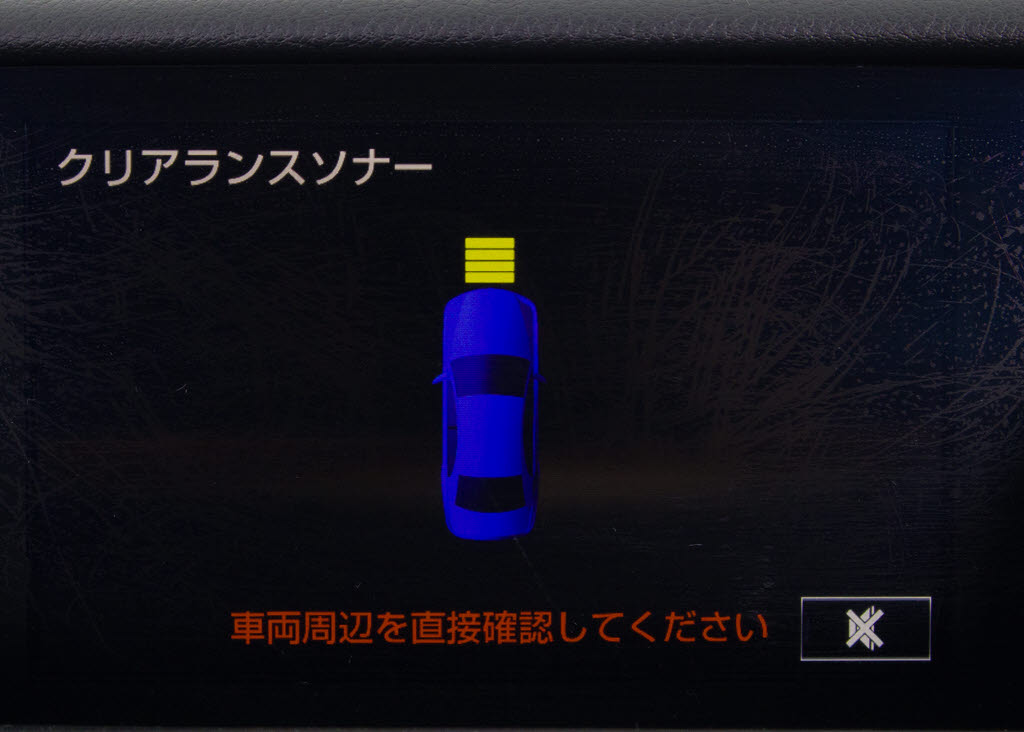 クリアランスソナーが付いています！フロン
ト＆リアにセンサーがあり、障害物に近づく
と警告音が鳴りドライバーへお知らせ！すご
く便利な人気装備です！！