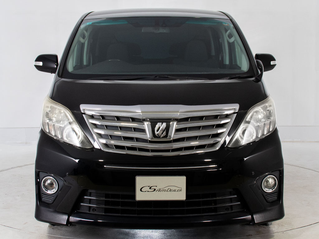 ★フロントビュー★グリル交換、エアロ取り
付け等、カスタムもお任せください！