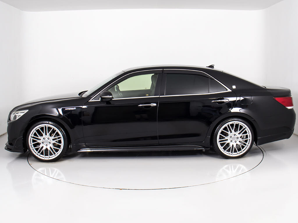 新品２０インチアルミホイール＆新品タイヤ
装着済みです！アルミホイールの変更も可能
です！お客様のお好みの１台を作成可能とな
ります！※詳細はスタッフまでお尋ねくださ
い。