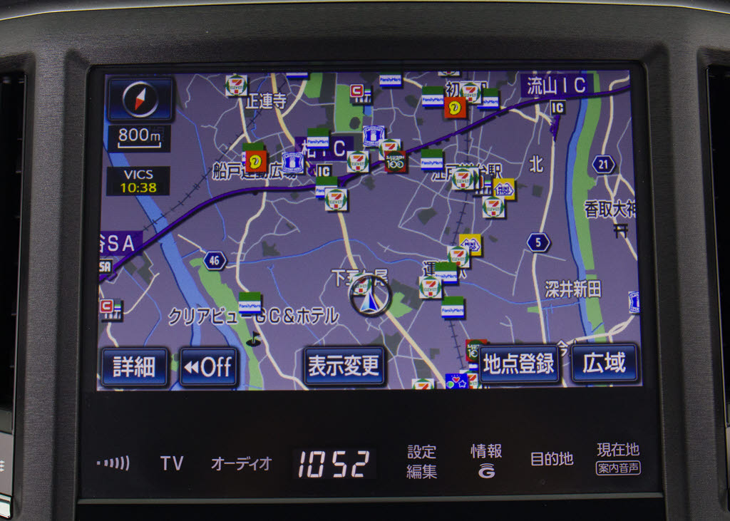 メーカー純正の大画面ＨＤＤナビが装備され
ています！操作も簡単！見やすい！純正だか
らこその使いやすさ！