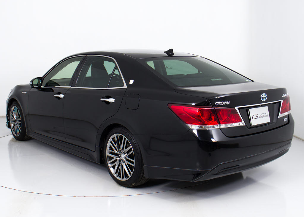 フルエアロが装着されています！お好みはい
かがですか？今付いているデザイン以外にも
、各ブランドのエアロを格安にてお取付け出
来ます！又、エアロを外してノーマル状態に
する事も出来ます！！