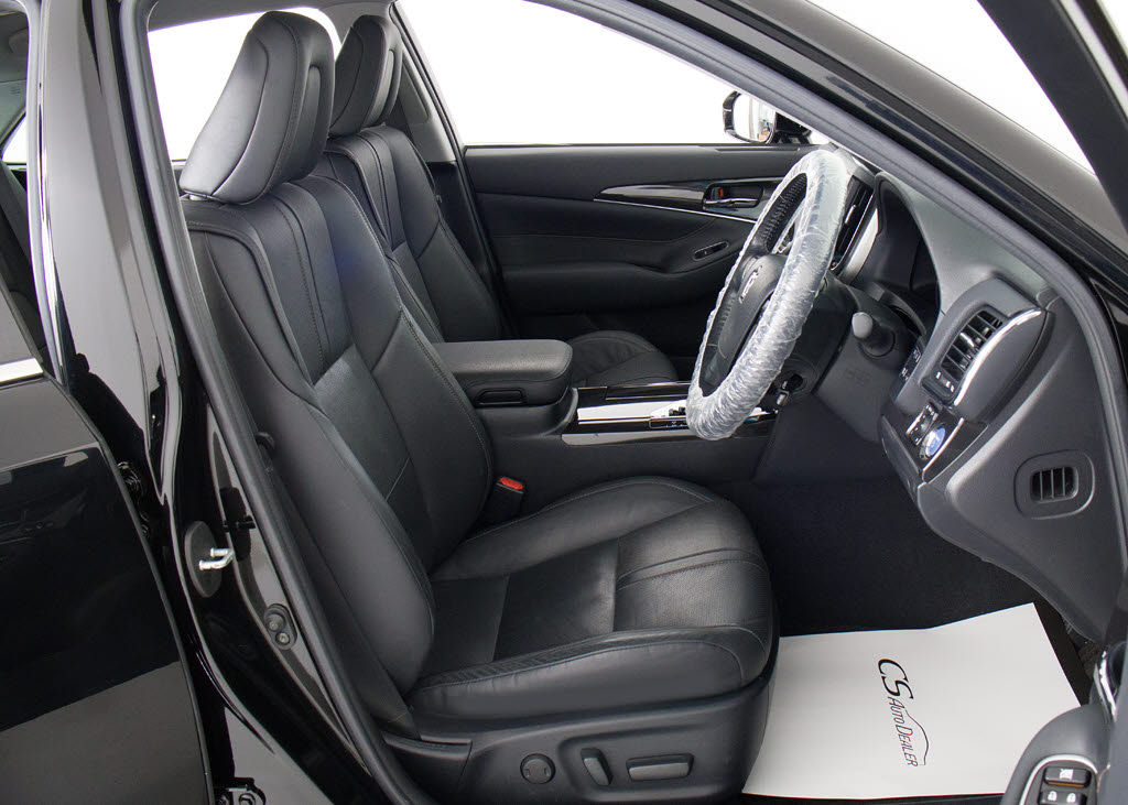 快適エアシート＆シートヒーターを装備して
います！高級車ならではの装備です！シート
が暖まる機能！シートから冷風が出る機能！
どちらも付いています！！寒い冬も、暑い夏
も快適にご乗車頂けます！！