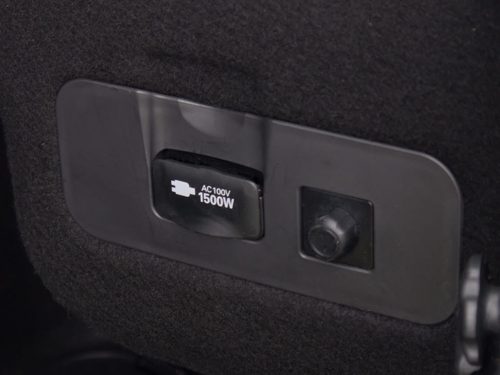 オプション【アクセサリーコンセント】搭載
車両です！！