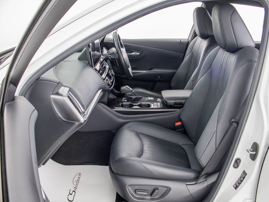 快適エアシート＆シートヒーターを装備して
います！高級車ならではの装備です！シート
が暖まる機能！シートから冷風が出る機能！
どちらも付いています！！寒い冬も、暑い夏
も快適にご乗車頂けます！！