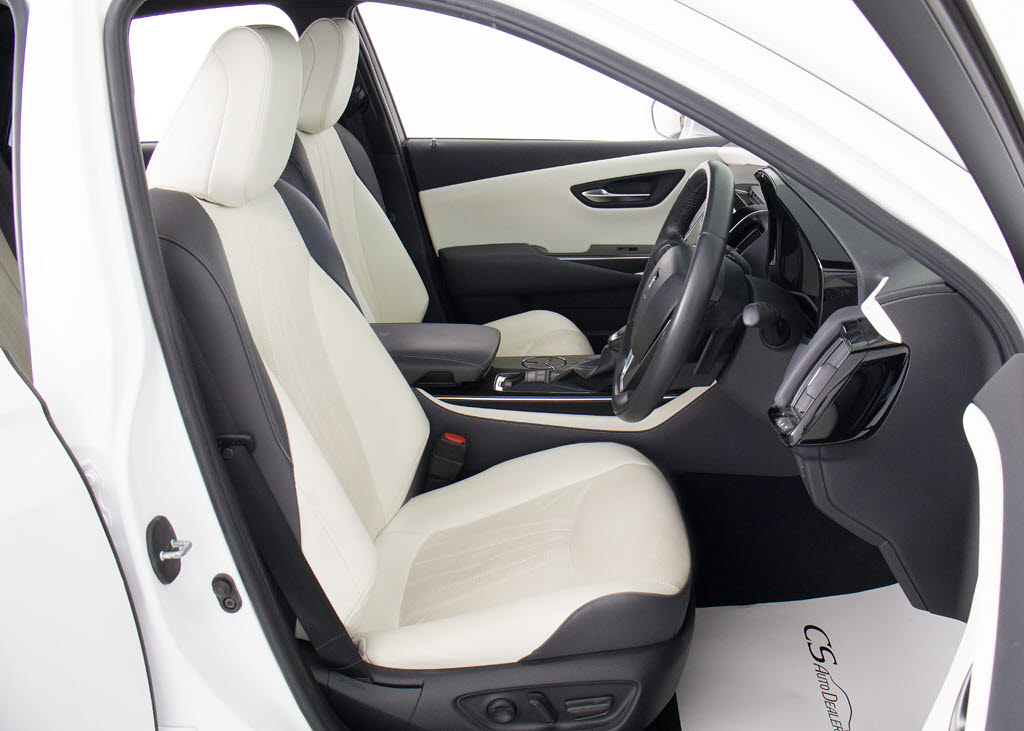 快適エアシート＆シートヒーターを装備して
います！高級車ならではの装備です！シート
が暖まる機能！シートから冷風が出る機能！
どちらも付いています！！寒い冬も、暑い夏
も快適にご乗車頂けます！！